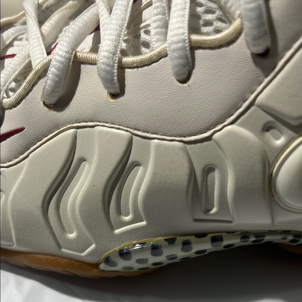 Men's Nike Cream Sneakers - Picture 8 of 13